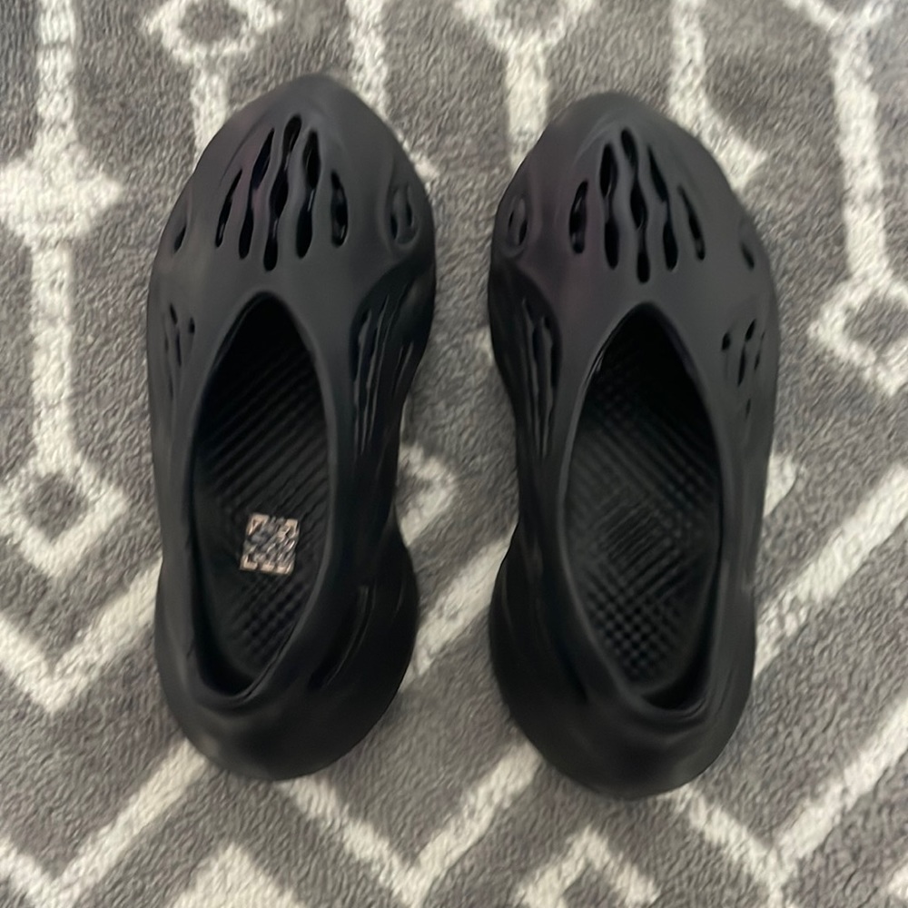 Yeezy Foam Runner Look Alikes